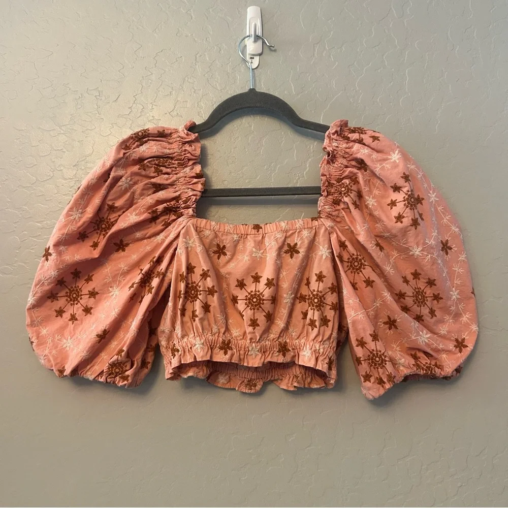 Zara women's coral peach floral embroidered cropped puff sleeve blouse size xs
